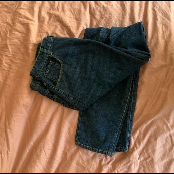 HIGH WAISTED MOM JEANS😋 - Picture 4 of 4